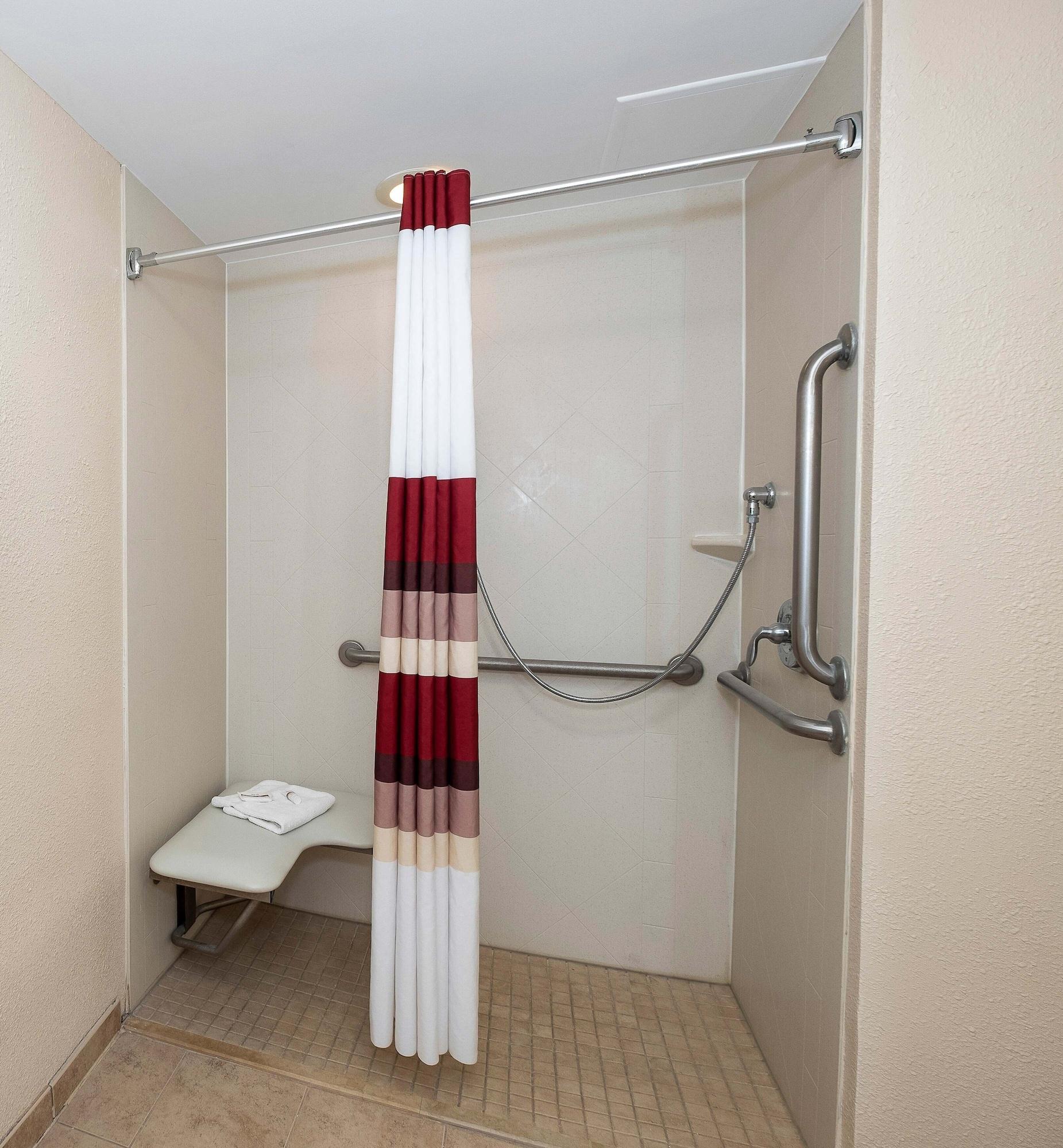 Red Roof Inn Clyde Ngoại thất bức ảnh