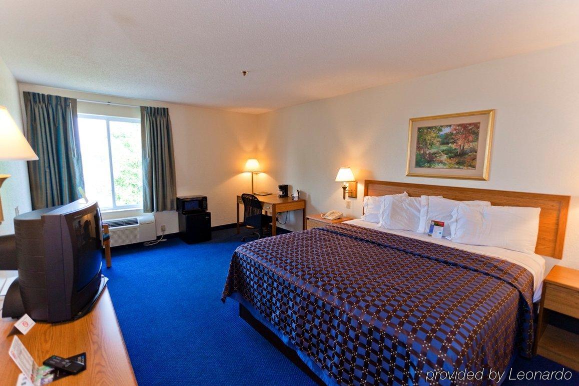 Red Roof Inn Clyde Ngoại thất bức ảnh