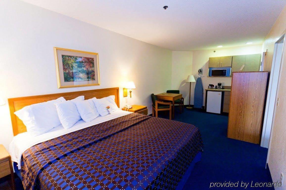 Red Roof Inn Clyde Ngoại thất bức ảnh